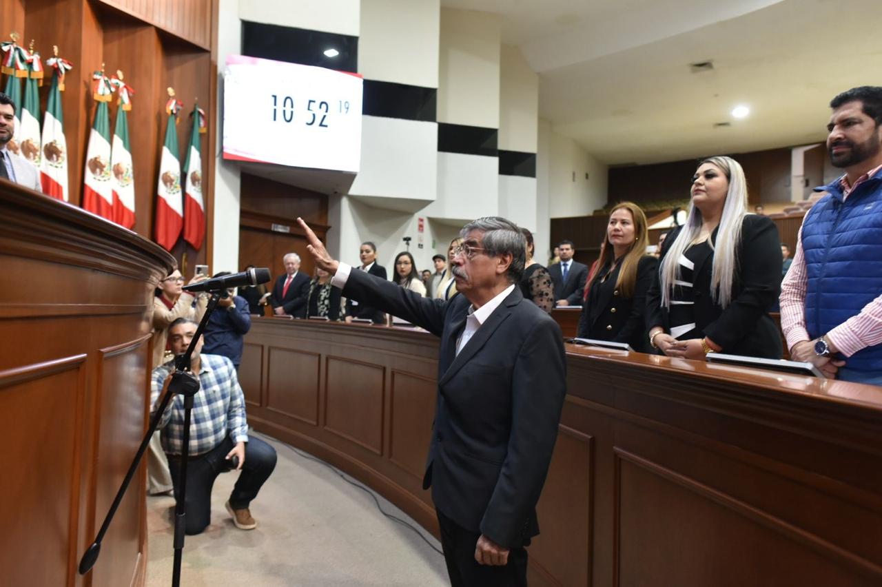 Elige Congreso a Óscar Loza como nuevo presidente de la CEDH