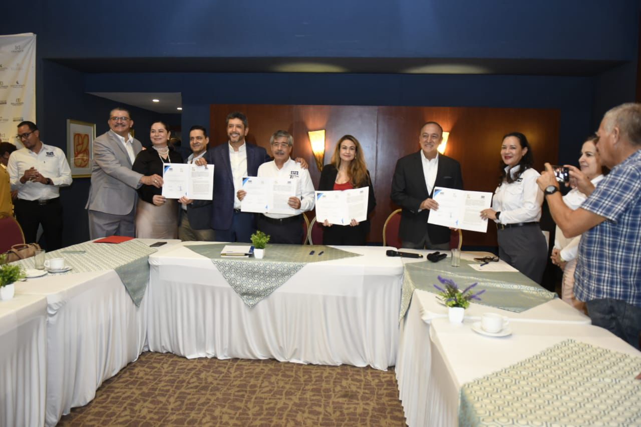 CEDH firma convenio de colaboración con FEMECA y FEDASIN